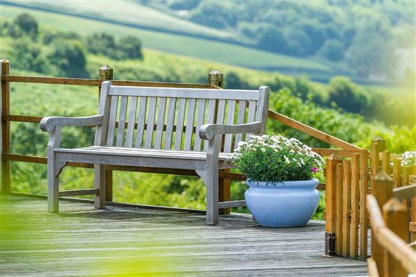 Old Barn sun deck